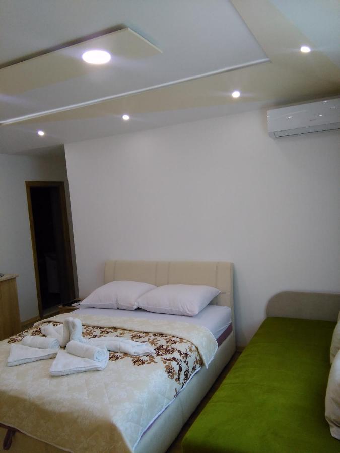 Apartmani Slado เทรบินเย ภายนอก รูปภาพ