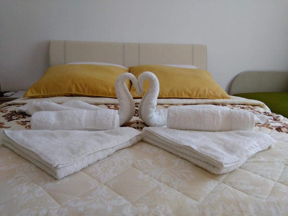 Apartmani Slado เทรบินเย ภายนอก รูปภาพ