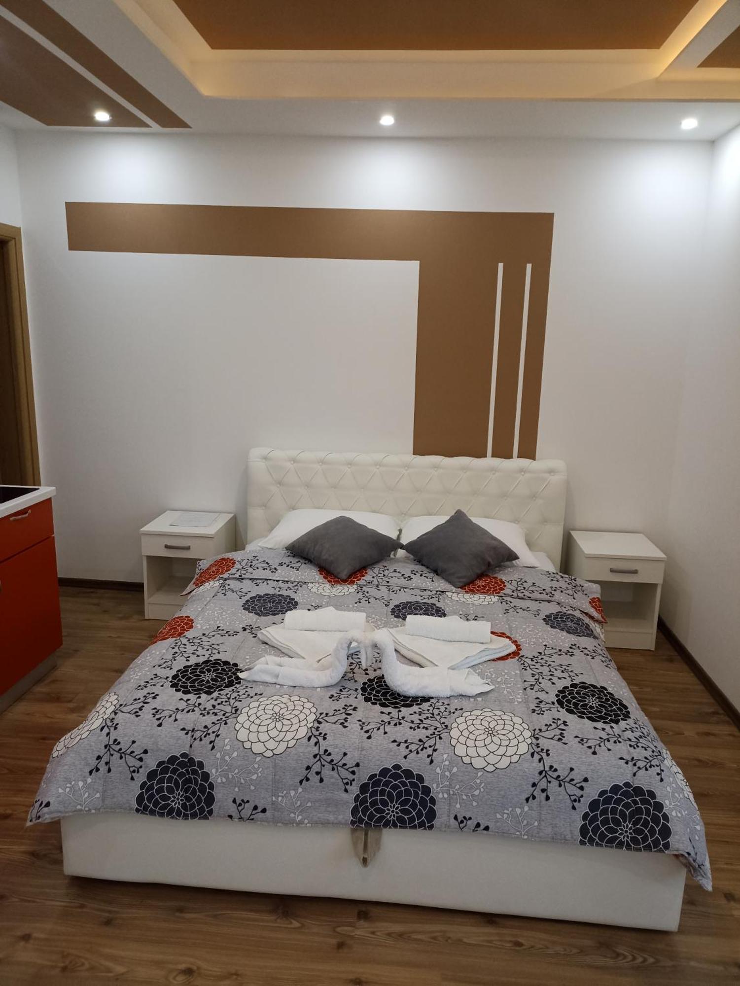 Apartmani Slado เทรบินเย ภายนอก รูปภาพ