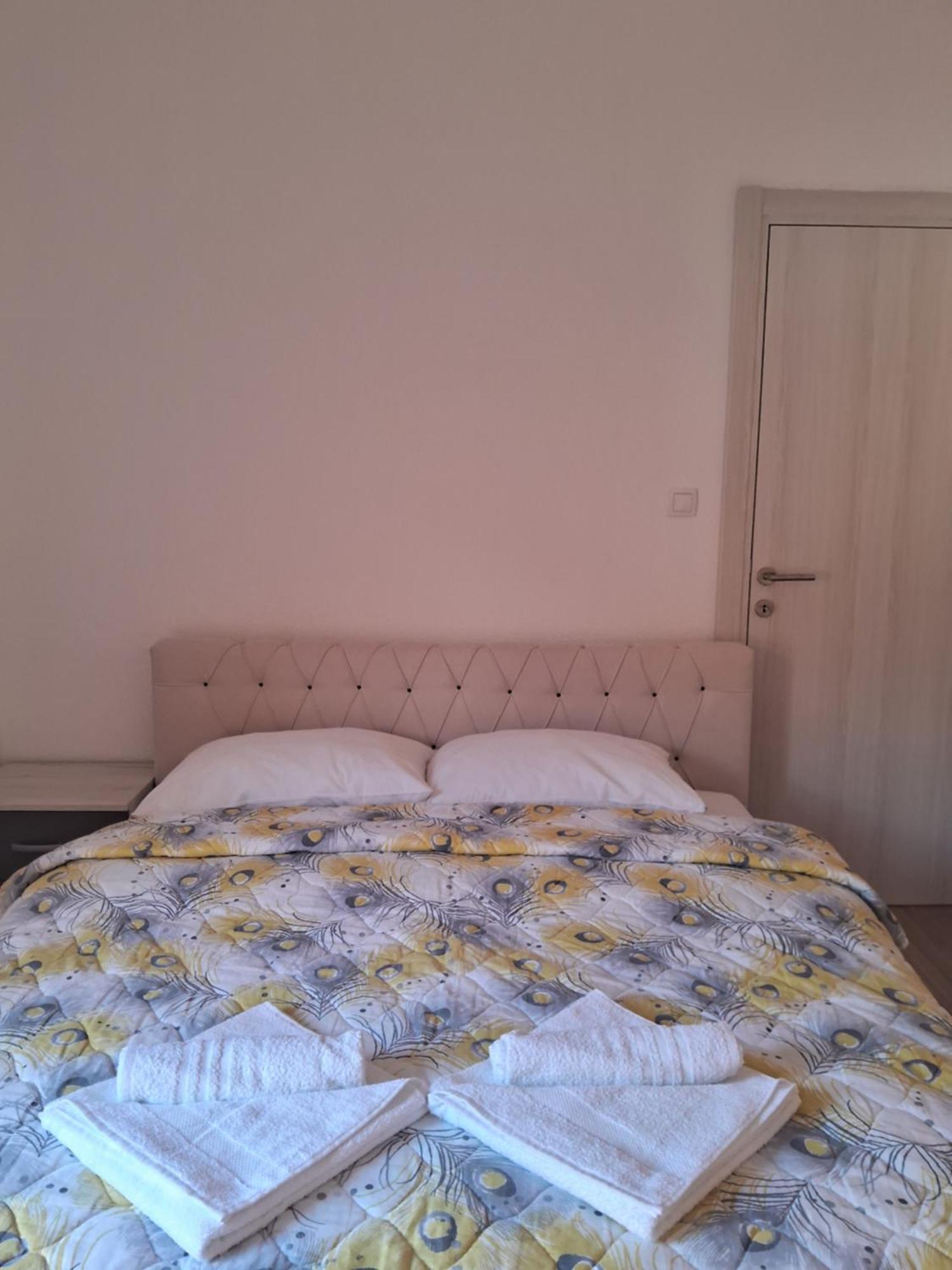 Apartmani Slado เทรบินเย ห้อง รูปภาพ