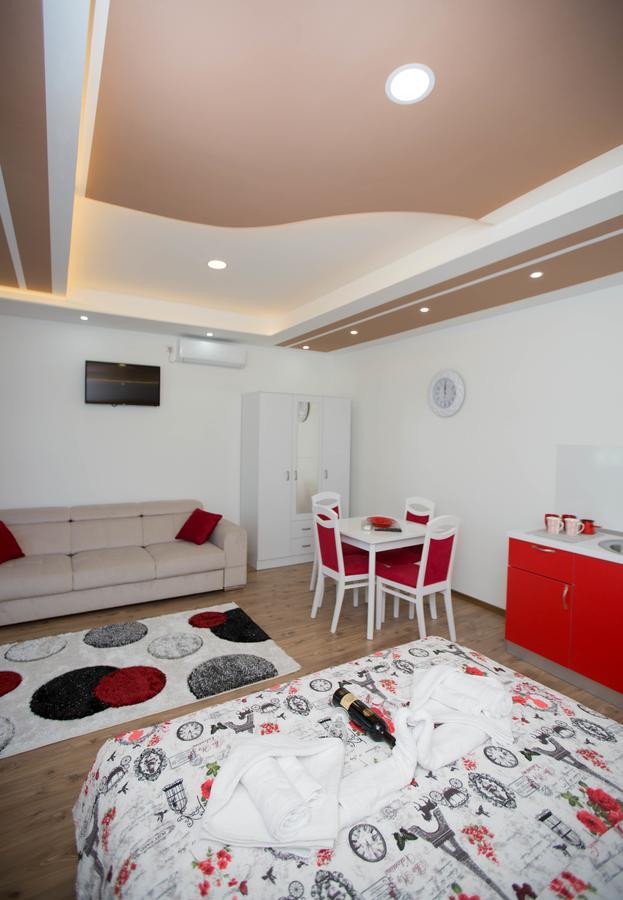 Apartmani Slado เทรบินเย ภายนอก รูปภาพ